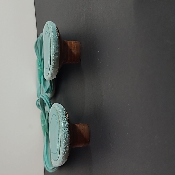 Bandolino Sz 8M Turquoise Sandal w/Stone Detail Kitten Heel Slip-on - Picture 8 of 11